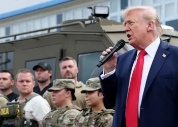 Guvernatori kritikon Trumpin: Plani i tij për të dërguar trupa në Çikago është abuzim me pushtetin