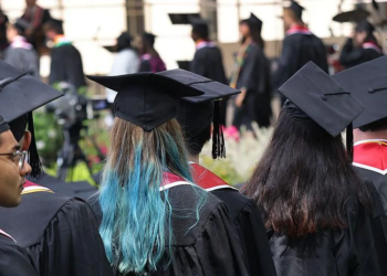 DASH revokon vizat për mbi 6 mijë studentë, disa protestuan pro-Palestinës…