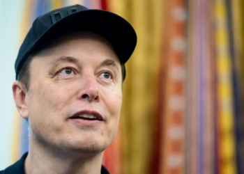Tesla vë “bast miliardash” për të mos humbur Elon Musk