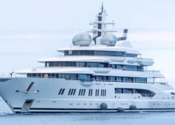 SHBA-të nxjerrin në ankand superjahtin e sekuestruar rus, Amadea, me vlerë 325 milionë dollarë