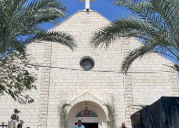 Situata në Gaza, prifti: 450 refugjatët e kishës Sacra Famiglia, në gjendje dramatike
