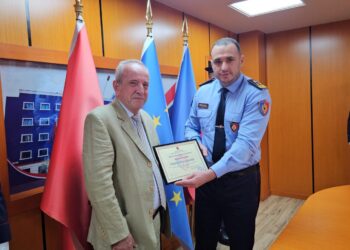 44 vite në radhët e Policisë, Drejtuesi i Parë Besnik Bakiu nderohet me “Certifikatën e Karrierës”