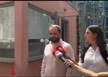 Mbi 5 orë në SPAK, del nga Prokuroria e Posaçme Arbër Veliaj: Erdha vullnetarisht të sqaroj pozicionin tim!