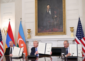 Analiza/ Marrëveshja amerikane ndryshon ekuilibrat në Kaukaz, Irani e Rusia mund të jenë humbëset