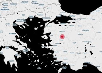 Tërmeti 6.1 i shkallës Rihter ‘shkund’ Turqinë Perëndimore, disa persona bllokohen nën rrënojat e shtëpive që u shembën