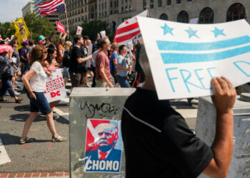 “Jemi në mëshirën e një diktatori”/ Uashington ‘në këmbë’ kundër Trump