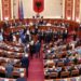 Me 82 vota dhe në kohë rekord miratohet Qeveria e re! Fjala e “Diellës” shkakton kaos, opozita hedh rregulloren drejt Ramës