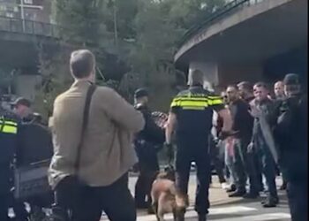 Çfarë ndodhi jashtë Gjykatës Speciale? Policia holandeze ‘trembet’ nga shqiptarët, ngrihet helikopteri mbi Hagë