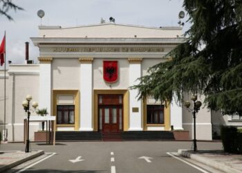 Saga e Kuvendit: Nga arnimet e godinës ekzistuese, tek shembja e Piramidës….