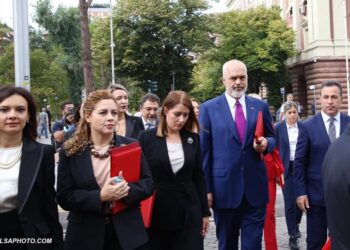 Dilemat e qeverisë së 4 të Edi Ramës: Fytyra e PS-së së re, apo makijazh?