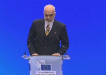 “Jemi në turbo spring drejt Europës”, Rama nderon Oliver Röpke, mesazhi i veçantë nga Parlamenti Europian