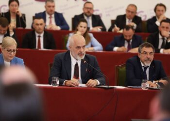 Nga Denaj e Xhafaj, te Klosi e Gjiknuri / Zbulohet kujt ia ka besuar Rama drejtimin e komisioneve parlamentare