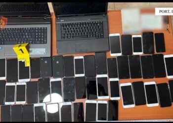 Tentoi të fuste kontrabandë 49 iPhone, arrestohet 53-vjeçari nga Kosova në Durrës