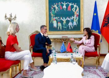 “Zyra juaj antenë për integrimin”, Spiropali pret në takim Gonzato dhe zyrtaren e PE-së për Ballkanin