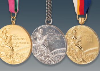 Heroi olimpik shet medaljet dhe braktis përfundimisht Amerikën