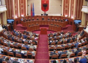 Plotësimi i komisioneve, PD në Kushtetuese, PS thërret Konferencën e Kryetarëve