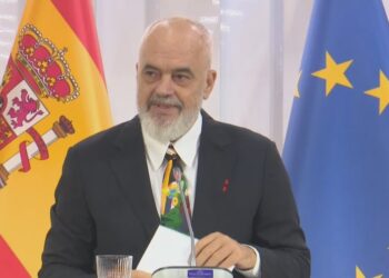 “Diella nuk është lodër”, Rama: Jemi një komb që guxon të udhëheqë dhe jo të ndjekë…