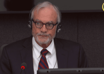 Amerikanët mbrojnë UÇK në Hagë, Covey: Ishte më shumë një lëvizje, s’ka pasur komandë qendrore