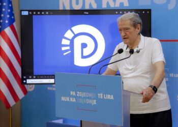 Të manipulosh të vërtetën