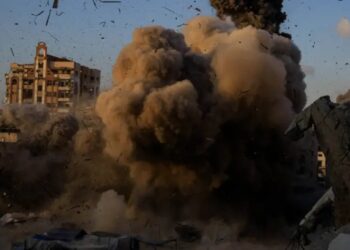 “Më qan zemra për Gazën”/ Izraeli intensifikon sulmet, banorët detyrohen të largohen