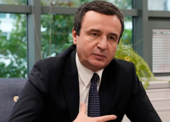 “Kurtit do i bien maskat”, Haki Abazi: Ka dashur të manipulojë, do të rikthehet normaliteti në veri