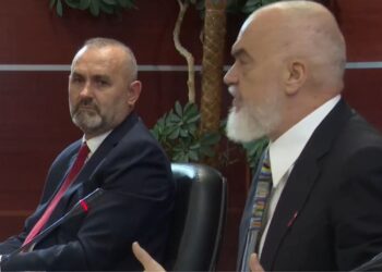 Manja ia kalon stafetën Lamallarit, Rama nuk kursen kritikat: Drejtimi i ministrisë së Drejtësisë ka mbetur në Dibër