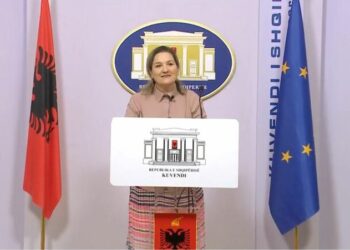 Flutura Açka: Opozita i dhuroi fitoren mazhorancës me miratimin e Kodit të ri Zgjedhor