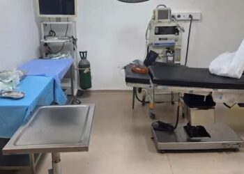 Nuk deklaruan fitime me vlerë 1 mln euro dhe përdornin produkte të ndaluara, arrestohet administratori i spitalit privat në Tiranë, në kërkim 2 aksionerët