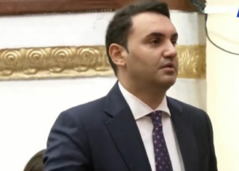 “Seanca e 18 shtatorit, njollë turpi për ju!”/ Këlliçi kërkesë Peleshit: Ndryshoni procesverbalin!