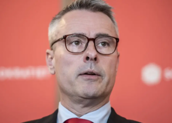 Ish-ministri në Danimarkë dënohet me burg/ Posedonte materiale pornografike me fëmijë