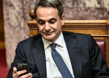 “Watergate” grek, BBC: Skandali i përgjimeve trondit qeverinë e Mitsotakis