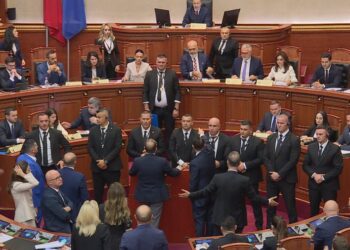 “Rama të shmangë provokimet”/ PD letër Kuvendit, kërkon pavlefshmërinë e seancës së sotme