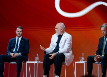 Samiti i BLED/ “Një sekondë”, Rama-moderatores: Nuk pres asnjë sekondë! Jam këtu për të folur