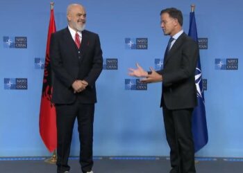 Rutte takim me Ramën në Bruksel: Shqipëria aleat i fortë, mbështetemi tek ju! Kryeministri: Po rilindim industrinë ushtarake..