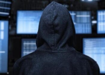 Postonte foto seksiste, edhe të kryeministres Meloni/Zbulohet administratori i faqes online