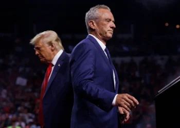 Ndizet debati! Trump do të njoftojë se paracetamoli gjatë shtatzënisë rrit rrezikun për çrregullime autike tek fëmijët