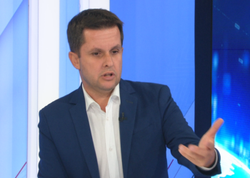 Alimehmeti e kalon ‘topin’ te Tabaku, vetë pret 2027-n: Manastirliu, kandidatja më e dobët