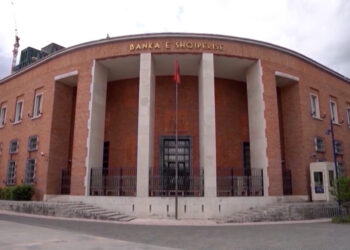 Besimi në ekonomi bie në gusht por…/ BSH: Tregtia në rritje, industria dhe shërbimet me rënie të pritshme