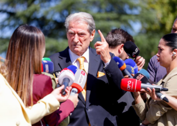 Berisha: Rruga e vetme mbetet protesta! Sot ata nxinin sepse secili shihte tek vetja e tij fatin e Veliajt