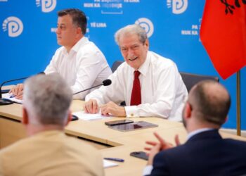 “Korba e korrupsionit”/ Berisha komenton propozimin e Manastirliut si kandidate për Tiranën