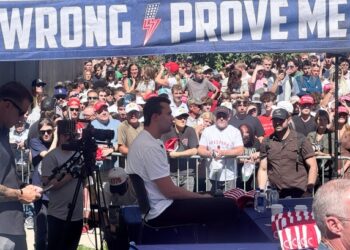 “Dua të jem provokues”/ Charlie Kirk, influenceri me miliona ndjekës që tronditi politikën amerikane