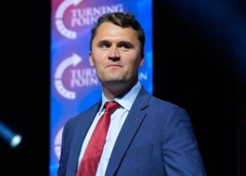 Vrasja e aktivistit Charlie Kirk në SHBA, FBI publikon fotot e personit në kërkim
