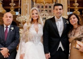 “Dasma 500.000 euro e djalit në Romë?”/ Manjani uron Topallin: Të trashëgohet Genari, pa gojët e hallkut e vrimat e gardhit nuk mbyllen