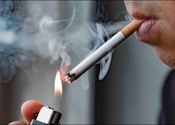 Shqiptarët, të fiksuar pas duhanit! Renditen të dytët pas maqedonasve për prevalencë të lartë