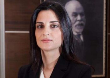 U kritikuan nga Rama, ndryshime në Bashkinë e Durrësit/ Emirjana Sako pranon dorëheqjet e pesë administratorëve