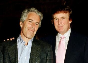 “Me shënimin e Trump dhe të dhëna të tjera”/ Publikohet “libri i ditëlindjes” së Epstein