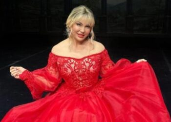 “Nuk më kishte ndodhur kurrë në 25 vite”/ Sopranoja Eva Golemi reagon pas incidentit në TKOB: Jam ende e tronditur