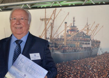 Rrëfimi i fotografit italian: Me fotot e mia kam treguar luftë, plaçkitje dhe mjerim! Por, sot Shqipëria është…