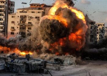 Hamasi përgatitet për luftë guerile pasi Izraeli hyn më thellë në Gaza