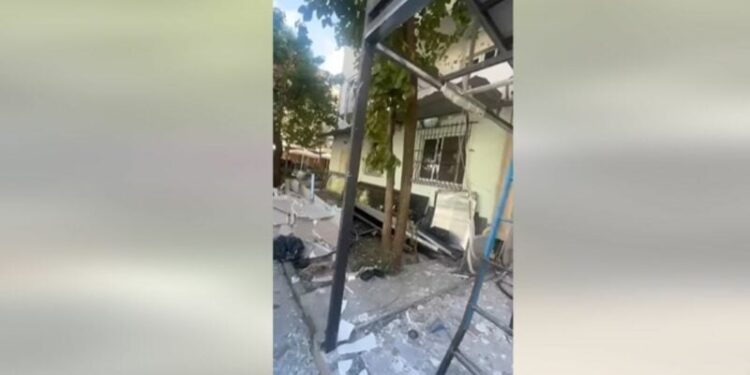 Lirimi i hapësirave publike, Rama poston videon: Aksioni nuk ishte vetëm për në verë, do të vijojë